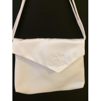 White Handmade First Holy Communion Handbag Style EMI 17