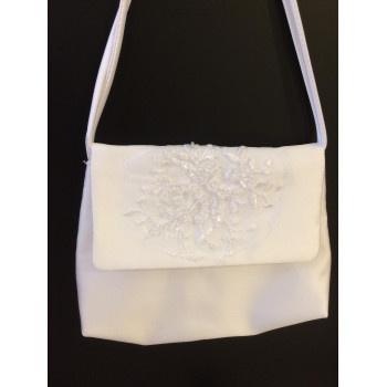 White Handmade First Holy Communion Handbag Style EMI 17