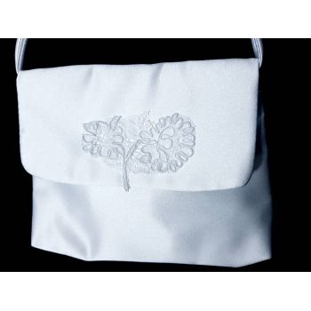 White Handmade First Holy Communion Handbag Style EMI 46