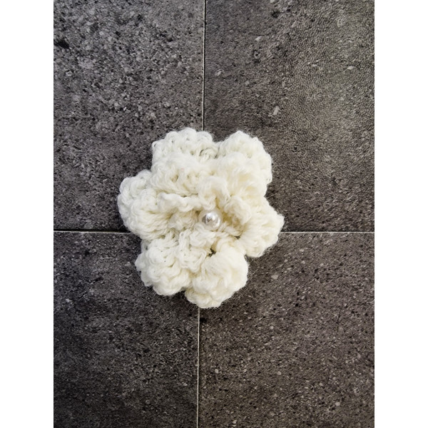 HANDMADE CROCHET IVORY CHRISTENING BROOCH STYLE BR04 HANDMADE CROCHET IVORY CHRISTENING BROOCH STYLE BR04
