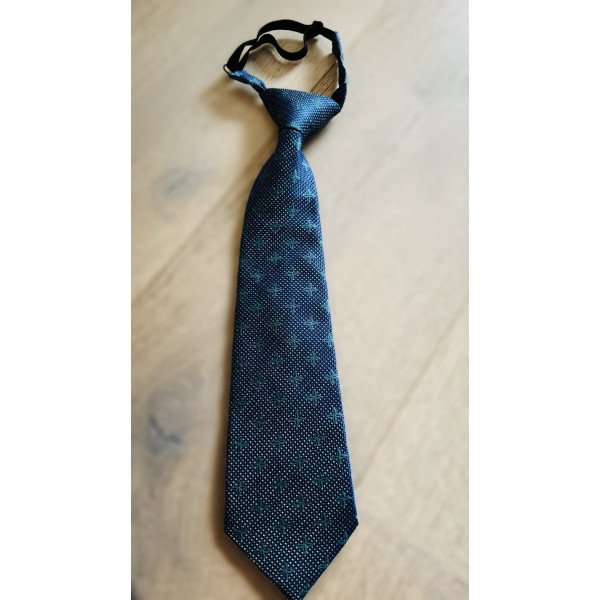 ONE VARONES BOYS NAVY & GREEN FIRST HOLY COMMUNION/SPECIAL OCCASION BOYS TIE WITH FLOWER MOTIF STYLE 10-08026 203 ONE VARONES BOYS NAVY & GREEN FIRST HOLY COMMUNION/SPECIAL OCCASION BOYS TIE WITH FLOWER MOTIF STYLE 10-08026 203
