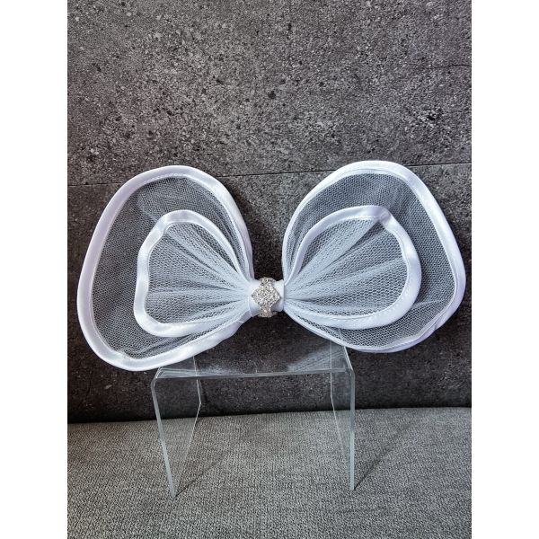 WHITE FIRST HOLY COMMUNION BOW STYLE PL04 WHITE FIRST HOLY COMMUNION BOW STYLE PL04