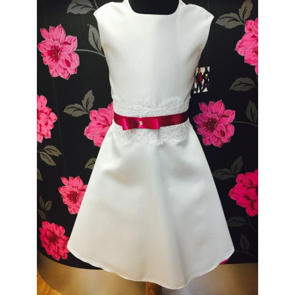 White flower girl dress White flower girl dress